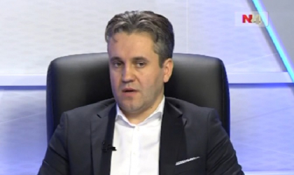Igor Popa: Vlad Filat primeste diferite mesaje scrise si verbale de la diferiti detinuti, iar cand merge la dus acestia striga la el: Dati miliardul inapoi Igor Popa: Vlad Filat primeste diferite mesaje scrise si verbale de la diferiti detinuti, iar cand merge la dus acestia striga la el: Dati miliardul inapoi