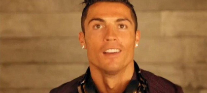 Cel mai tare mesaj de Craciun transmis de Cristiano Ronaldo! Cum s-a filmat in casa. VIDEO Cel mai tare mesaj de Craciun transmis de Cristiano Ronaldo! Cum s-a filmat in casa. VIDEO