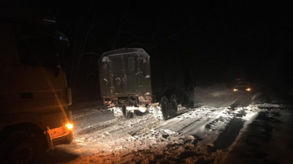 Grav accident langa Stefan Voda. Patru automobile s-au ciocnit violent, printre acestea sunt si doua microbuze: trei adulti si un copil, transportati de urgenta la spital - FOTO Grav accident langa Stefan Voda. Patru automobile s-au ciocnit violent, printre acestea sunt si doua microbuze: trei adulti si un copil, transportati de urgenta la spital - FOTO
