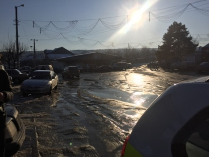 Un copil de trei ani a decedat la spital, dupa ce a fost lovit de o masina la Truseni. Politia: soferul care l-a lovit, l-a luat si l-a dus la spital. Ce spune acesta