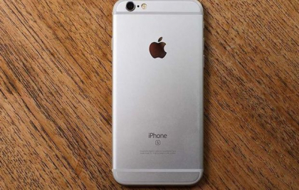 Peste 800 de ingineri lucreaza la un singur aspect de la iPhone! Dezvaluirea incredibila despre smartphone-ul Apple