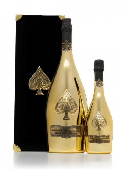 Valoreaza peste 45 de mii de dolari! Top 10 cele mai scumpe sticle de Champagne din lume - FOTO Valoreaza peste 45 de mii de dolari! Top 10 cele mai scumpe sticle de Champagne din lume - FOTO