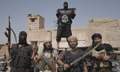 Ce faceau doua tinere din Rusia pentru reteaua terorista ISIS Ce faceau doua tinere din Rusia pentru reteaua terorista ISIS