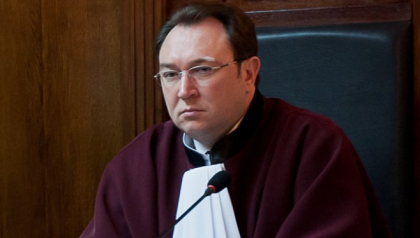 CC dezminte afirmatiile lui Ion Sturza. Alexandru Tanase: " O minciuna ordinara, care se incadreaza perfect in campania concertata in adresa autoritatii Curtii Constitutionale" CC dezminte afirmatiile lui Ion Sturza. Alexandru Tanase: " O minciuna ordinara, care se incadreaza perfect in campania concertata in adresa autoritatii Curtii Constitutionale"