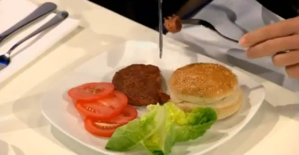 A fost creat cel mai scump burger din lume. Afla din ce este facut si cum au reactionat cei care l-au degustat 