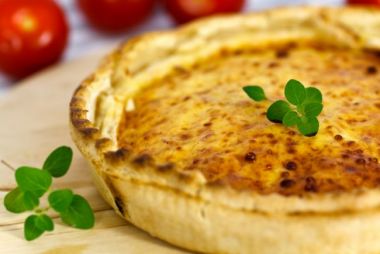 Quiche cu ceapa si cheddar Quiche cu ceapa si cheddar