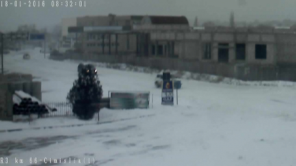 Sudul tarii BLOCAT de viscol si ninsori. Tronsoane intregi din unele drumuri nationale, acoperite de zapada - FOTO