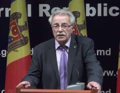 Situatia in acest moment: 34 de localitati raman blocate, iar 14 - deconectate. Este implicata si armata. Cele mai grav afectate sunt raioanele Stefan Voda si Causeni Situatia in acest moment: 34 de localitati raman blocate, iar 14 - deconectate. Este implicata si armata. Cele mai grav afectate sunt raioanele Stefan Voda si Causeni