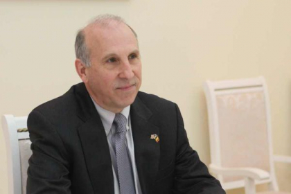 James Pettit: "Nu sustinem un anumit candidat la functia de premier. Mesajul Victoriei Nuland a fost inteles gresit"