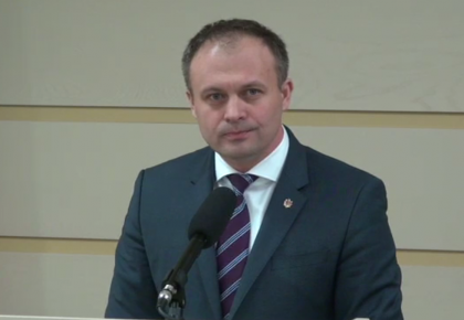 Andrian Candu: "Cel mai repede, alegerile anticipate pot fi declansate doar pe motiv ca nu este ales presedintele" Andrian Candu: "Cel mai repede, alegerile anticipate pot fi declansate doar pe motiv ca nu este ales presedintele"