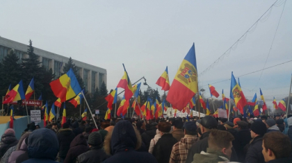 Astazi in Chisinau au loc simultan DOUA proteste ANTI-guvernare. Manifestatia PRO-Guvern a fost ANULATA Astazi in Chisinau au loc simultan DOUA proteste ANTI-guvernare. Manifestatia PRO-Guvern a fost ANULATA