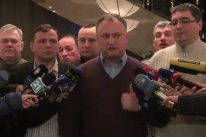 Nicio reactie la ultimatumul dat de cei trei lideri ai protestatarilor? Nastase: Urmeaza actiuni drastice. Dodon: exista cateva planuri de actiune Nicio reactie la ultimatumul dat de cei trei lideri ai protestatarilor? Nastase: Urmeaza actiuni drastice. Dodon: exista cateva planuri de actiune