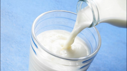 Pericolele ascunse ale lactatelor fara grasimi. Vei mai cumpara vreodata?
