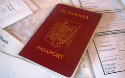 Reguli noi pentru redobandirea cetateniei romane: termenul pentru depunerea juramantului va fi prelungit Reguli noi pentru redobandirea cetateniei romane: termenul pentru depunerea juramantului va fi prelungit