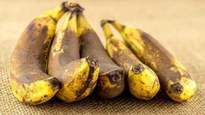 Un truc util in orice bucatarie. Cum poti improspata o banana - VIDEO
