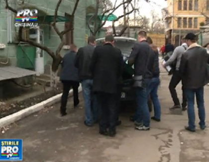 Un sef de sectie si un inspector de la Centrul Unic de Monitorizare, RETINUTI pentru 72 de ore