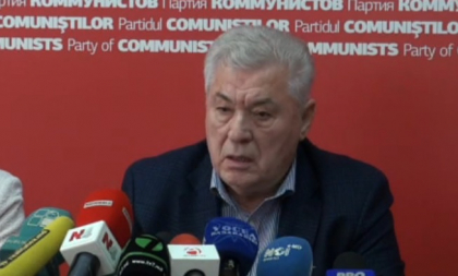 Voronin despre salariul lui Stati: "El din saracia asta de 7500 de lei si masina si-a cumparat" Voronin despre salariul lui Stati: "El din saracia asta de 7500 de lei si masina si-a cumparat"