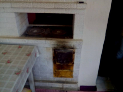 O mama si doi copii, in stare grava dupa ce s-au intoxicat cu dioxid de carbon O mama si doi copii, in stare grava dupa ce s-au intoxicat cu dioxid de carbon