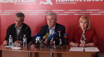 Vladimir Voronin: "Astia sunt niste \'venetici\' veniti la guvernare, solutii sunt. Ei scumpesc cu lei si ieftinesc cu banuti"
