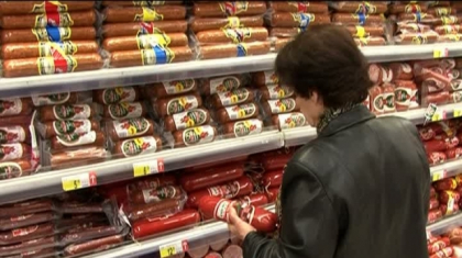Le vei mai cumpara? Cum se falsifica alimentele pe care le gasesti in supermarket Le vei mai cumpara? Cum se falsifica alimentele pe care le gasesti in supermarket