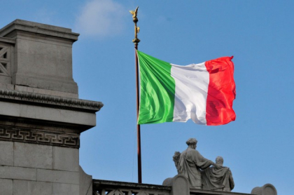 Consulatele din ITALIA au majorat taxele pentru stranieri