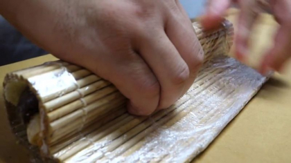 Bucatarul asta e maestru in sushi, dar cineva i-a cerut sa-i faca sushi din GOGOSI! Ce i-a iesit o sa te lase cu gura cascata - VIDEO