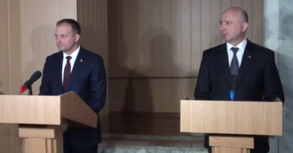 Lupu:"Vladimir Plahotniuc va mai incerca sa devina premier" - Cum a reactionat Pavel Filip la intrebarea daca nu se teme sa ramana fara fotoliu de prim-ministru Lupu:"Vladimir Plahotniuc va mai incerca sa devina premier" - Cum a reactionat Pavel Filip la intrebarea daca nu se teme sa ramana fara fotoliu de prim-ministru