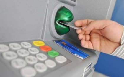 Doi tineri din capitala, condamnati la inchisoare dupa ce au fabricat peste 1000 de carduri bancare false: ce suma au sustras de pe conturile bancilor din mai multe tari Doi tineri din capitala, condamnati la inchisoare dupa ce au fabricat peste 1000 de carduri bancare false: ce suma au sustras de pe conturile bancilor din mai multe tari