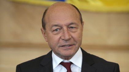 Basescu: Vreau sa obtin cetatenia R. Moldova pentru a-mi demonstra respectul fata de moldoveni Basescu: Vreau sa obtin cetatenia R. Moldova pentru a-mi demonstra respectul fata de moldoveni