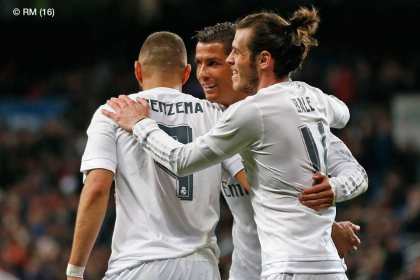 Tur bun pentru Real Madrid in campionatul Spaniei: si-a batut adversara cu 4 la 0. Barca a remizat, iar Atletico a pierdut