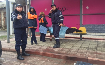 Cadavrul unui barbat a fost gasit intr-o statie de autobuz din capitala - FOTO