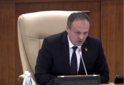 Candu catre deputata comunista: "Draga Bodnarenco... adica am vrut sa zic doamna Bodnarenco". Adresarea care a starnit hohote de ras in Parlament Candu catre deputata comunista: "Draga Bodnarenco... adica am vrut sa zic doamna Bodnarenco". Adresarea care a starnit hohote de ras in Parlament