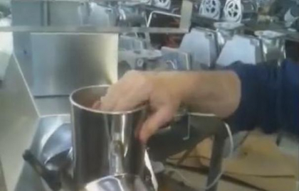 Secretul nestiut despre carnea tocata. Ti se va intoarce stomacul pe dos cand vei vedea din ce este facuta - VIDEO Secretul nestiut despre carnea tocata. Ti se va intoarce stomacul pe dos cand vei vedea din ce este facuta - VIDEO