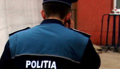 Un politist din Cantemir, condamnat. S-a dus sa examineze un caz de violenta in familie si l-a lovit pe barbat pana a facut comotie cerebrala