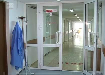 Rasturnare de situatie. Barbatul din Cahul, care a murit in urma unei intoxicatii severe si mama celor doi copii NU mai formau un cuplu: micutii au fost lasati in grija bunicilor. Ce au gasit politistii in casa Rasturnare de situatie. Barbatul din Cahul, care a murit in urma unei intoxicatii severe si mama celor doi copii NU mai formau un cuplu: micutii au fost lasati in grija bunicilor. Ce au gasit politistii in casa