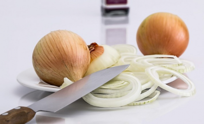 A tinut dieta cu ceapa timp de 5 zile si a scapat de 7 kilograme! E cea mai ieftina din lume si are efect de durata A tinut dieta cu ceapa timp de 5 zile si a scapat de 7 kilograme! E cea mai ieftina din lume si are efect de durata
