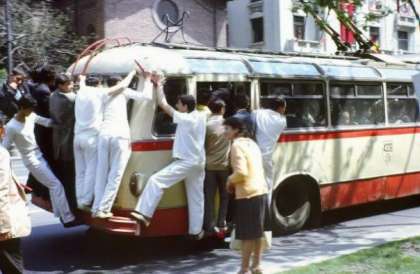 TERIBILA BEZNA din 1980. Imagini dramatice care surprind una din cele mai cumplite perioade din istoria Romaniei - GALERIE FOTO
TERIBILA BEZNA din 1980. Imagini dramatice care surprind una din cele mai cumplite perioade din istoria Romaniei - GALERIE FOTO