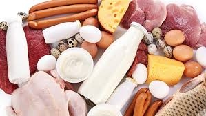 Produsele lactate, carnea si cimentul vor fi EXCLUSE temporar din comertul liber cu Ucraina Produsele lactate, carnea si cimentul vor fi EXCLUSE temporar din comertul liber cu Ucraina