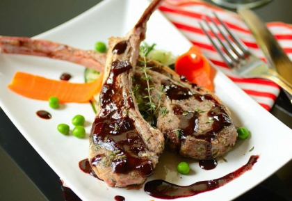 Antricot de miel cu otet balsamic, un preparat magic pentru masa de Paste Antricot de miel cu otet balsamic, un preparat magic pentru masa de Paste