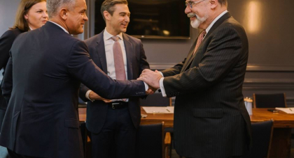 Plahotniuc s-a laudat si pe facebook cu vizita la Washington: "Primele semnale sunt pozitive si foarte pozitive" - GALERIE FOTO Plahotniuc s-a laudat si pe facebook cu vizita la Washington: "Primele semnale sunt pozitive si foarte pozitive" - GALERIE FOTO