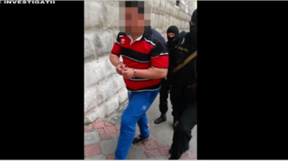 30 de zile de arest pentru unul dintre cei 4 barbati banuiti de violente in timpul protestului de pe 24 aprilie