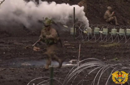 Au tras din arme si au depistat si neutralizat munitii. Militarii americani, impreuna cu cei moldoveni au participat la Ziua Vizitatorilor Distinsi - VIDEO Au tras din arme si au depistat si neutralizat munitii. Militarii americani, impreuna cu cei moldoveni au participat la Ziua Vizitatorilor Distinsi - VIDEO