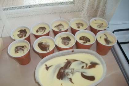 Inghetata de vanilie, de casa! O reteta rapida si perfecta pentru sezonul cald Inghetata de vanilie, de casa! O reteta rapida si perfecta pentru sezonul cald