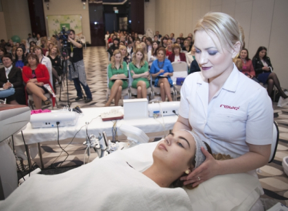 Brandul Rowe, acum si in Moldova! Acesta a organizat un eveniment inedit dedicat rejuvenarii faciale si frumusetii corporale - VIDEO