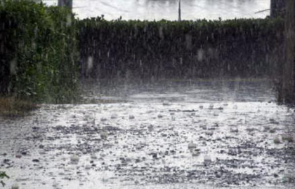 Mai multe localitati din tara au ramas fara lumina in urma ploilor puternice, iar altele au fost afectate de grindina