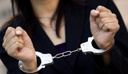 O fosta angajata de la Primarie, condamnata la 4 ani inchisoare pentru trafic de influienta O fosta angajata de la Primarie, condamnata la 4 ani inchisoare pentru trafic de influienta
