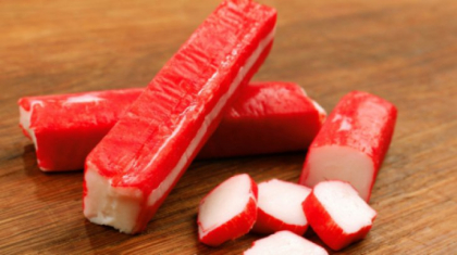 Stiti ce este, de fapt, SURIMI? Te vei gandi de doua ori inainte sa mai cumperi Stiti ce este, de fapt, SURIMI? Te vei gandi de doua ori inainte sa mai cumperi