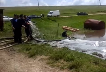 Gradini distruse, beciuri, fantani si poduri - inundate si garduri doborate. Lista localitatilor afectate de ploi - VIDEO