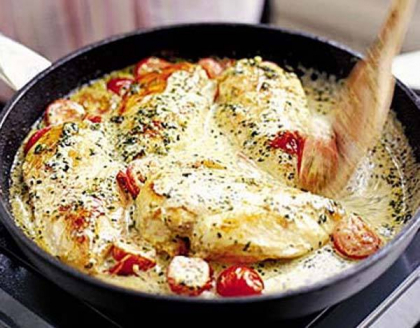 Ai ajuns tarziu acasa? Prepara puiul asta rapid! O sa-ti iasa delicios si suculent! Il bagi la cuptor in 10 minute!