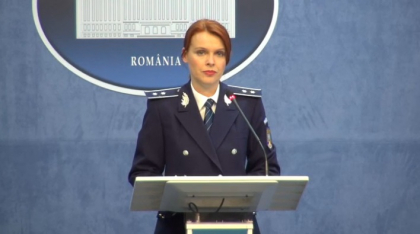 Purtatorul de cuvant al MAI Romania, Monica Dajbog a sustinut un briefing de presa, privind elicopterul SMURD prabusit in Republica Moldova - "Raed Arafat se va deplasa in Moldova" Purtatorul de cuvant al MAI Romania, Monica Dajbog a sustinut un briefing de presa, privind elicopterul SMURD prabusit in Republica Moldova - "Raed Arafat se va deplasa in Moldova"